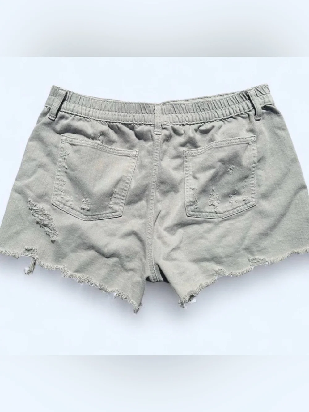 Aerie light gray denim shorts 🐰🤍